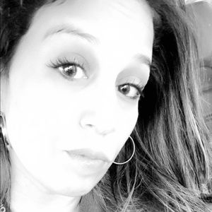 Meet your Posher, Michele